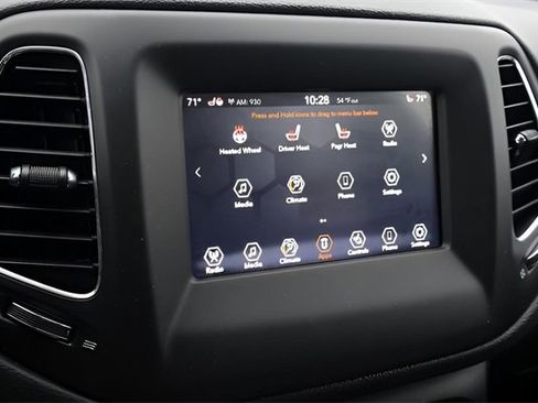 Used 2017 Jeep Compass Latitude w/ Popular Equipment Group image 19