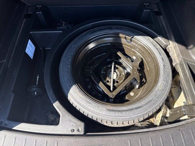 Used 2019 Chevrolet Blazer LT FWD image 23