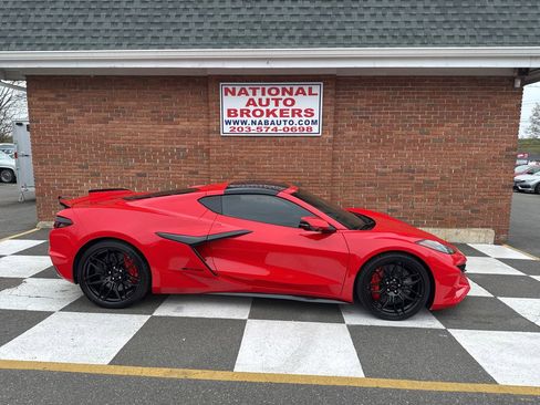Used 2023 Chevrolet Corvette Z06 w/ Stealth Interior Trim Package RWD image 2