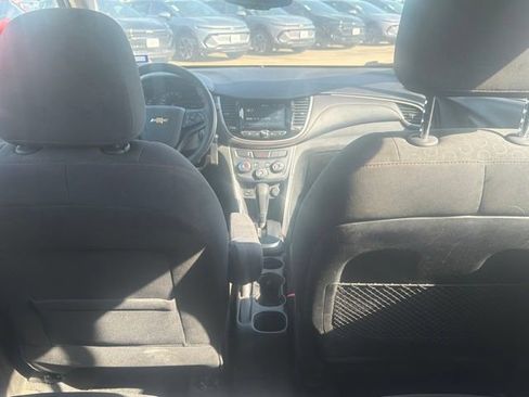 Used 2017 Chevrolet Trax LS FWD image 5