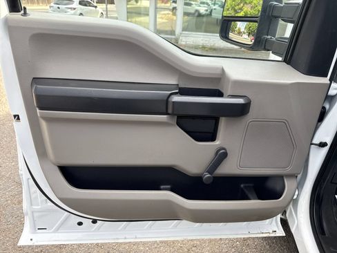 Used 2022 Ford F250 XL RWD image 10