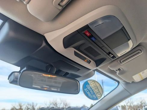 Used 2025 Subaru Crosstrek 2.0i Premium image 28