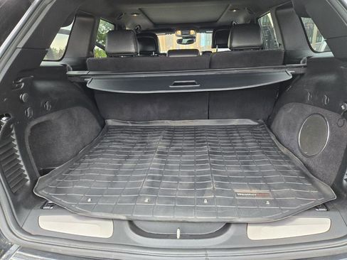 Used 2017 Jeep Grand Cherokee Overland w/ Jeep Active Safety Group image 21