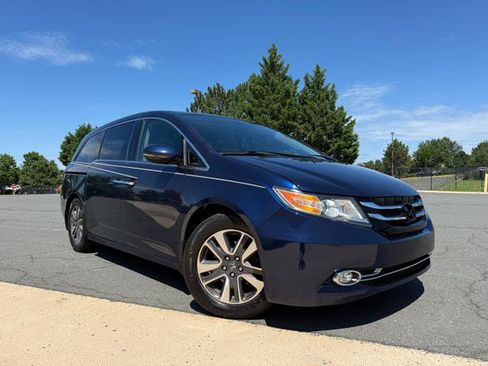 Used 2014 Honda Odyssey Touring image 2