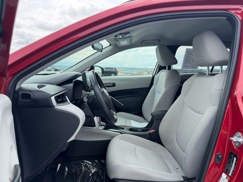 Used 2022 Toyota Corolla Cross LE image 10