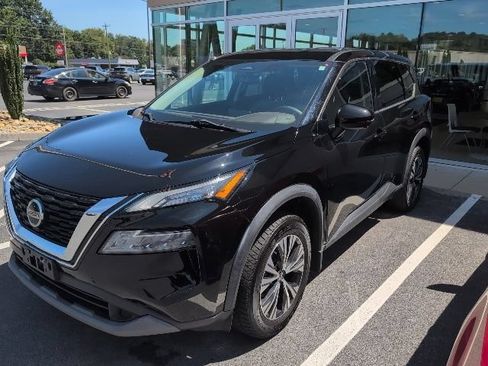 Used 2021 Nissan Rogue SV AWD/4WD image 3