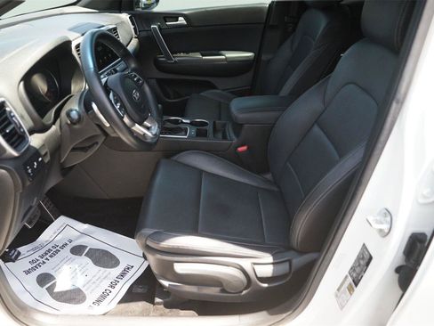 Used 2020 Kia Sportage S FWD image 9