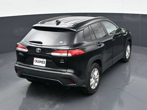 Used 2023 Toyota Corolla Cross LE w/ Moonroof Package AWD/4WD image 29