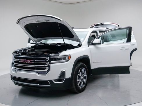 Used 2023 GMC Acadia SLT w/ Preferred Package image 17