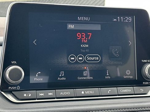 Certified 2023 Nissan Rogue SV w/ SV Premium B Package image 19