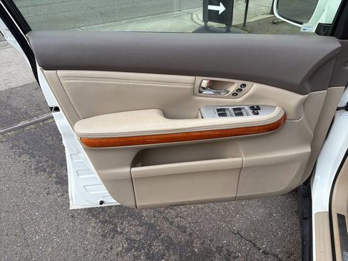 Used 2004 Lexus RX 330 AWD image 33