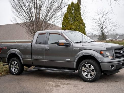 Used 2014 Ford F150 FX4 w/ Equipment Group 402A Luxury AWD/4WD image 4