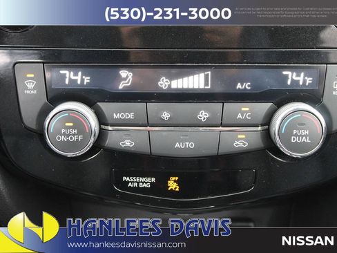 Used 2018 Nissan Rogue SL FWD image 23