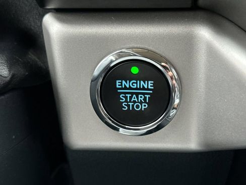 Certified 2022 Ford Expedition XLT image 23