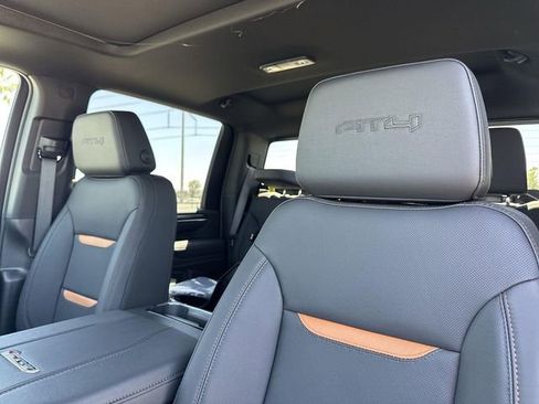 New 2026 GMC Sierra 2500 AT4 w/ AT4 Premium Plus Package AWD/4WD image 23