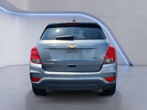 Used 2020 Chevrolet Trax LS w/ Tint and Cruise Package AWD/4WD image 7