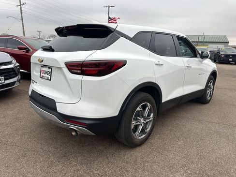Used 2023 Chevrolet Blazer LT image 8