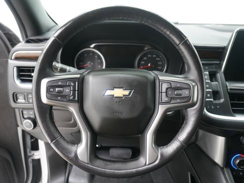 Used 2021 Chevrolet Suburban Premier AWD/4WD image 18