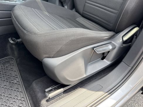 Used 2022 Volkswagen Tiguan S FWD image 18