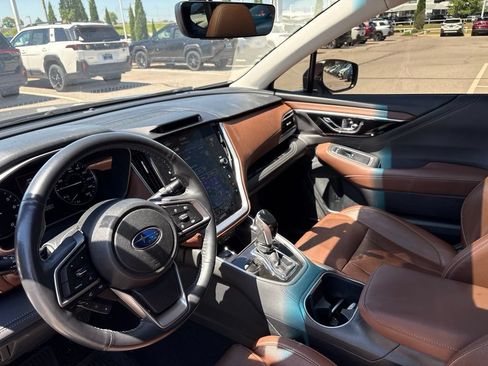 Used 2022 Subaru Outback Touring XT AWD/4WD image 4