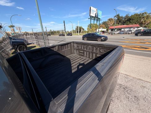 Used 2018 Ford F150 XLT w/ Equipment Group 302A Luxury image 9