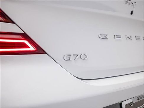 New 2026 Genesis G70 2.5T image 14