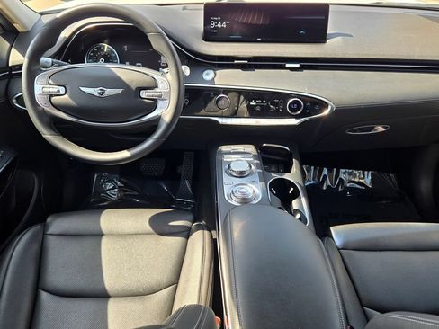 Used 2025 Genesis GV70 2.5T AWD/4WD image 29