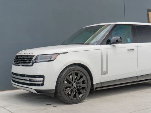 Used 2024 Land Rover Range Rover Long Wheelbase Autobiography AWD/4WD image 23