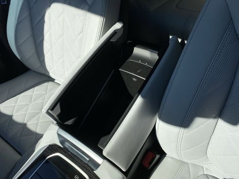 Used 2025 BMW X5 M60i image 38