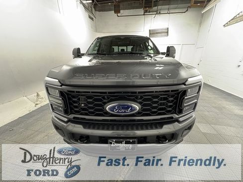 Used 2025 Ford F250 XL w/ STX Appearance Package image 2