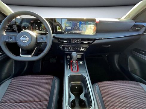 New 2026 Nissan Kicks SR w/ Cold Weather Package image 5