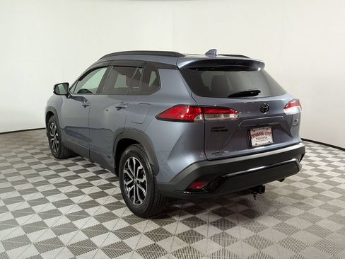 Used 2023 Toyota Corolla Cross AWD Hybrid image 5