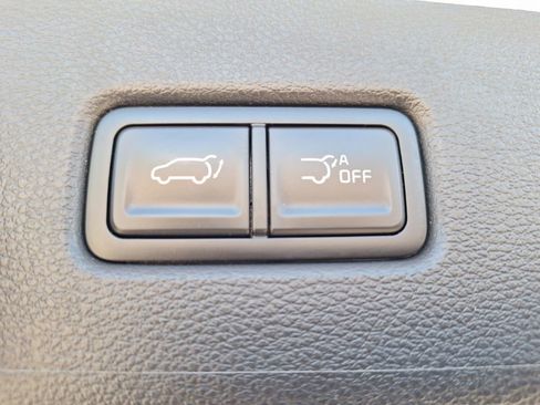 Used 2025 Kia Telluride S image 27