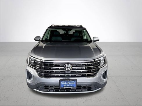 New 2026 Volkswagen Atlas SE image 3