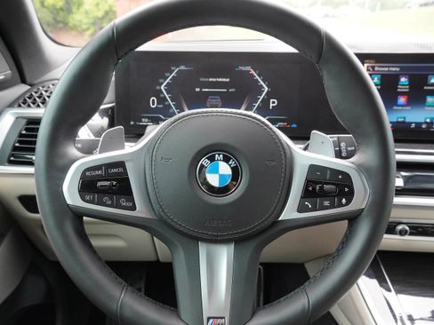 Certified 2025 BMW X5 xDrive40i w/ M Sport Package AWD/4WD image 18