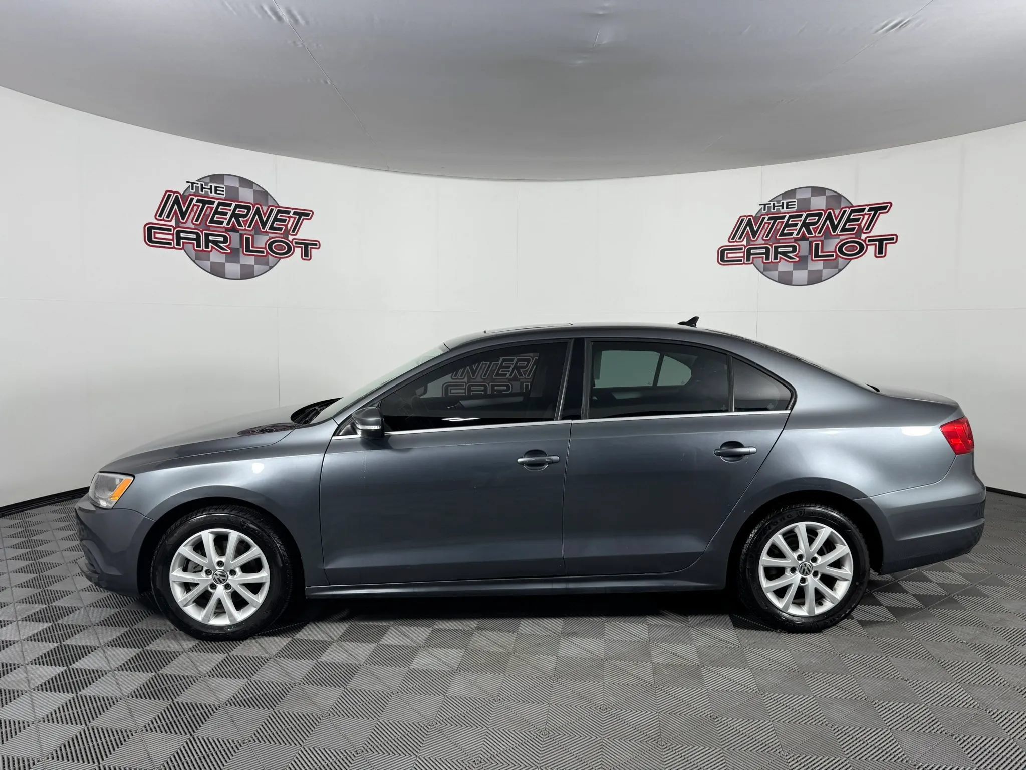 Used 2014 Volkswagen Jetta SE FWD image 4
