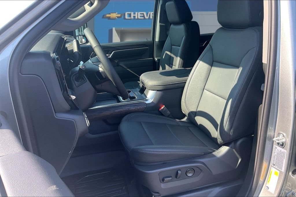 New 2026 GMC Sierra 2500 SLT w/ SLT Premium Package AWD/4WD image 25