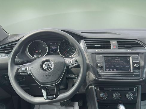 Used 2018 Volkswagen Tiguan S w/ 3rd Row Seat Package AWD/4WD image 14