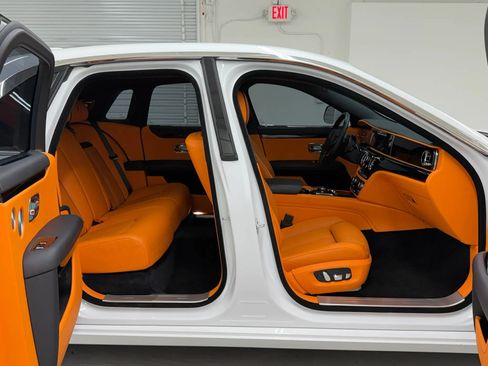 Used 2022 Rolls-Royce Ghost AWD/4WD image 67