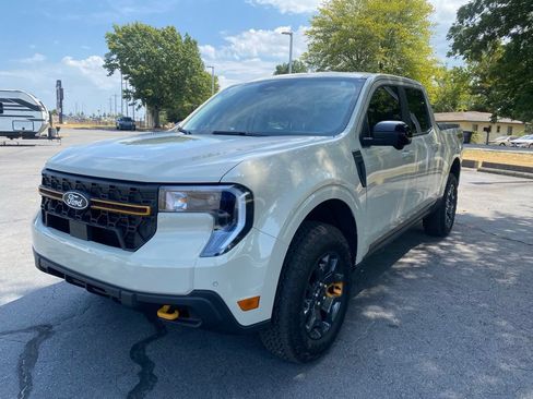 Used 2025 Ford Maverick Tremor AWD/4WD image 3