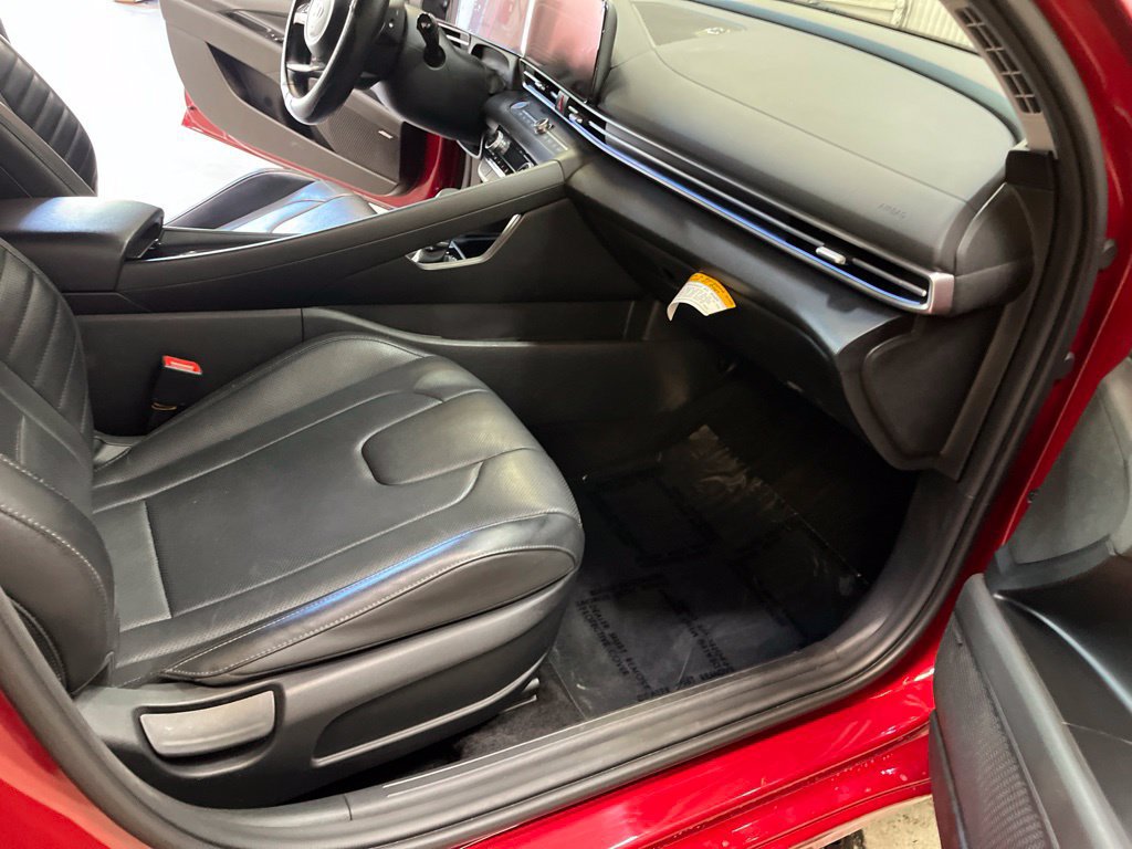 Used 2023 Hyundai Elantra Limited FWD image 29