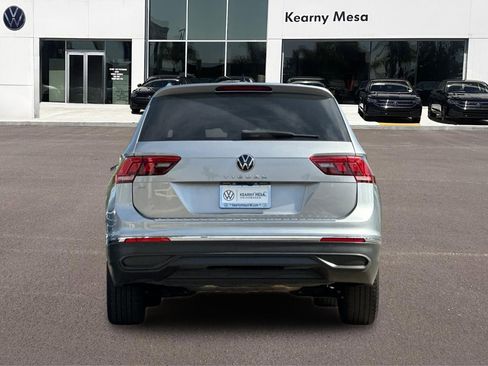 Used 2023 Volkswagen Tiguan SE FWD image 5