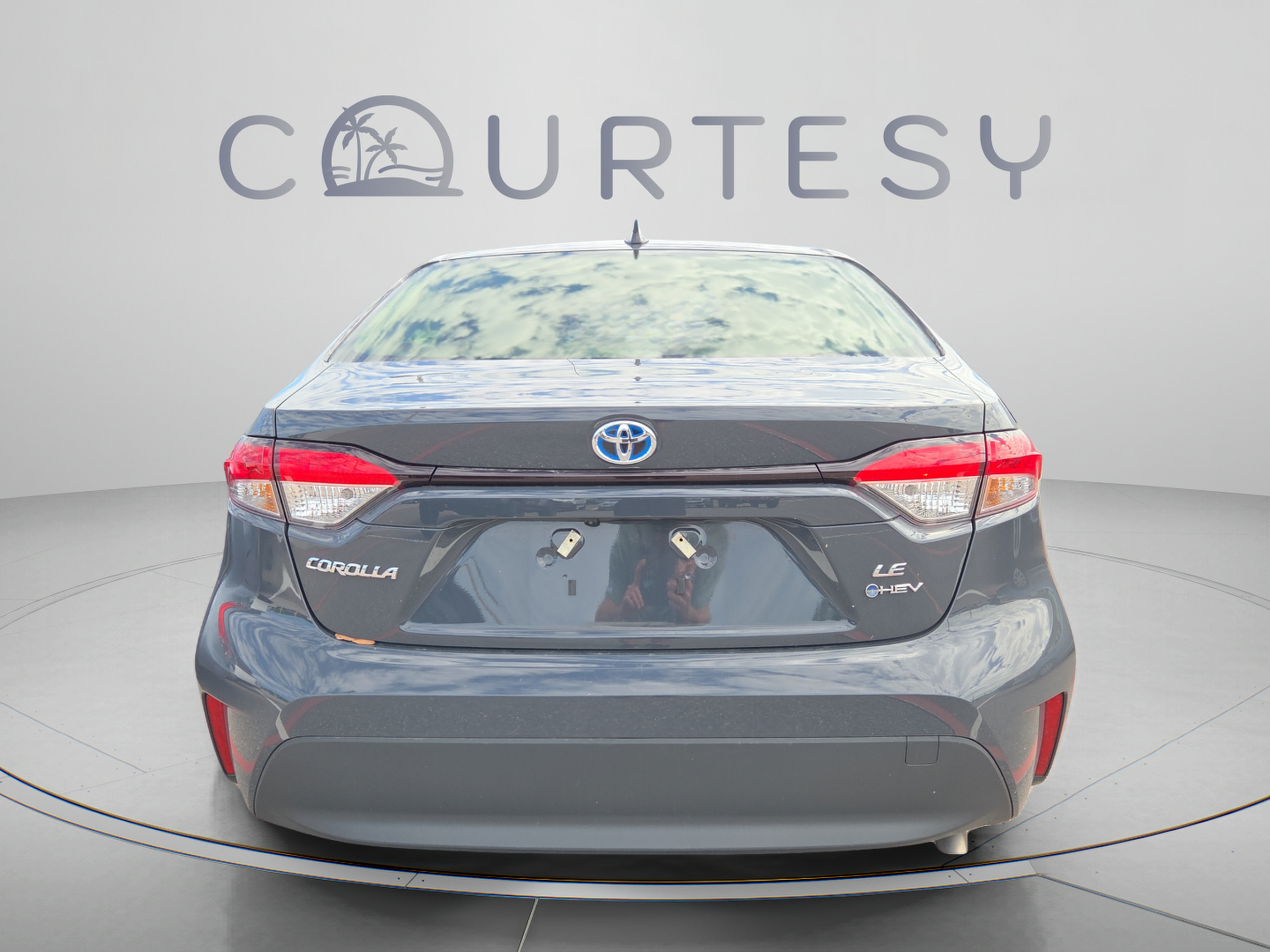 Certified 2025 Toyota Corolla LE FWD image 2