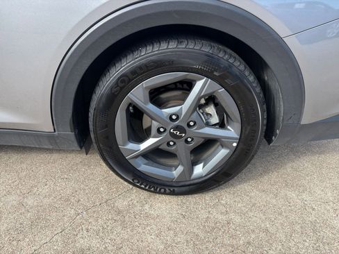 Used 2025 Kia K4 LXS image 29