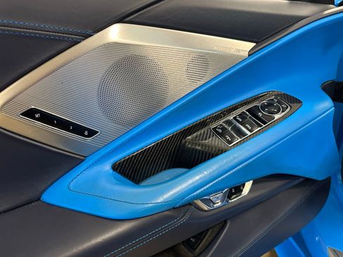 Used 2021 Chevrolet Corvette Stingray Premium Conv w/ Z51 Performance Package image 10