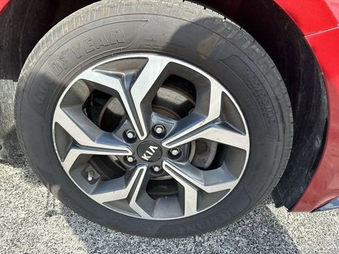 Used 2019 Kia Forte LXS FWD image 20