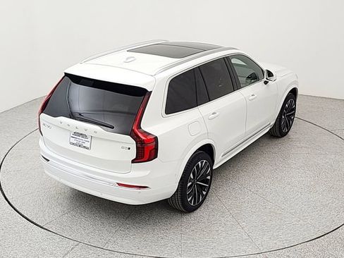 New 2026 Volvo XC90 B5 Plus w/ Protection Package image 34