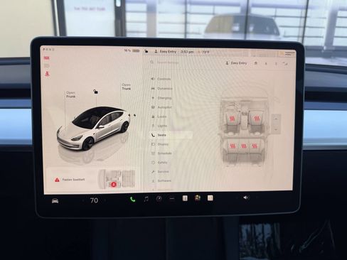 Used 2023 Tesla Model 3 Standard Range image 15