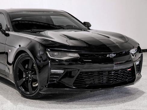 Used 2018 Chevrolet Camaro SS image 13
