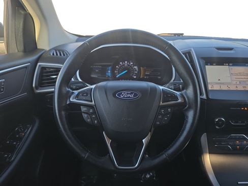 Used 2019 Ford Edge SEL w/ Equipment Group 201A FWD image 13